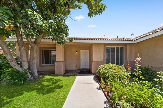 Detail Gallery Image 6 of 36 For 10945 Trenmar Ln, Bloomington,  CA 92316 - 5 Beds | 2 Baths