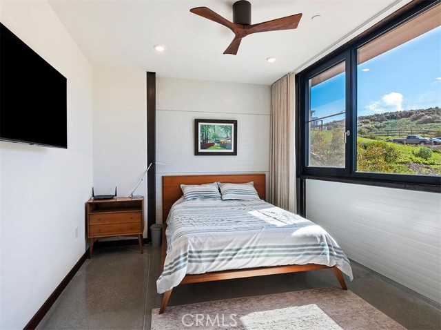 Detail Gallery Image 23 of 62 For 10875 Pacific View Dr, Malibu,  CA 90265 - 2 Beds | 2 Baths