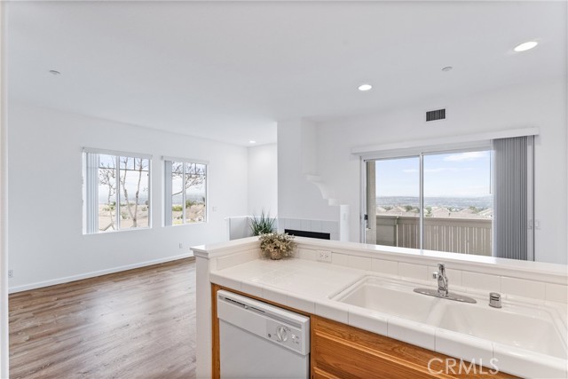 Detail Gallery Image 8 of 22 For 62 Sobrante, Aliso Viejo,  CA 92656 - 2 Beds | 2 Baths