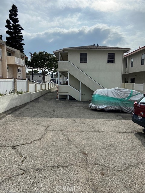 712 Guadalupe Avenue, Redondo Beach, California 90277, ,Residential Income,Sold,Guadalupe,PW21236279