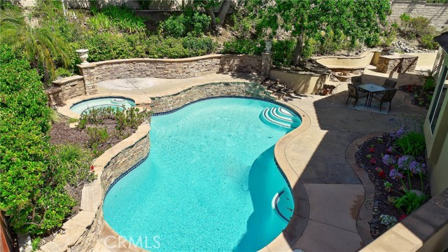 12 Coastal Oak Lane, Coto de Caza CA: https://media.crmls.org/medias/bcb4df0c-1ba0-475e-858a-8fbd0b3b52a3.jpg