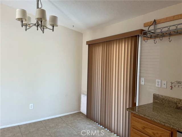 Detail Gallery Image 13 of 15 For 21150 Lone Eagle, Apple Valley,  CA 92308 - 3 Beds | 2 Baths