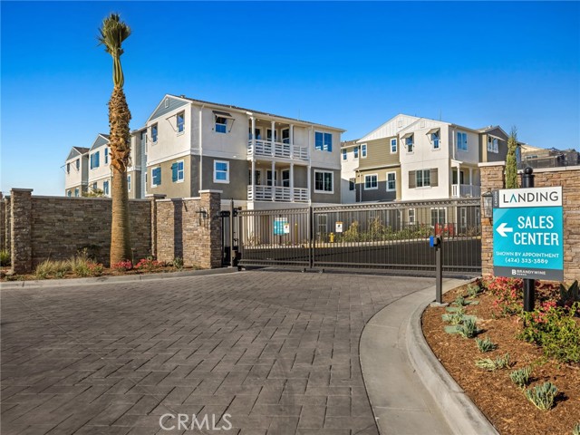 MLS# OC23161373