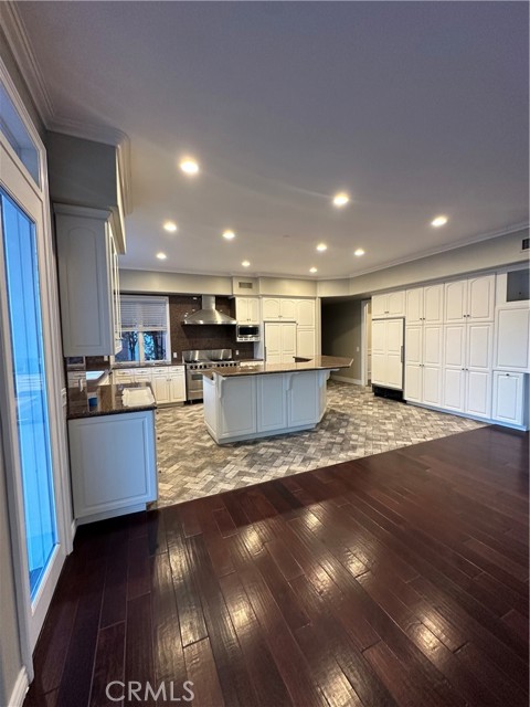 Detail Gallery Image 21 of 43 For 3131 Garretson Ave, Corona,  CA 92881 - 6 Beds | 6 Baths