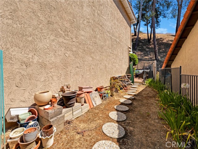 28702 Eagleton Street, Agoura Hills CA: https://media.crmls.org/medias/bcb6d85b-c3b2-4f07-bb9c-b82d785fd488.jpg