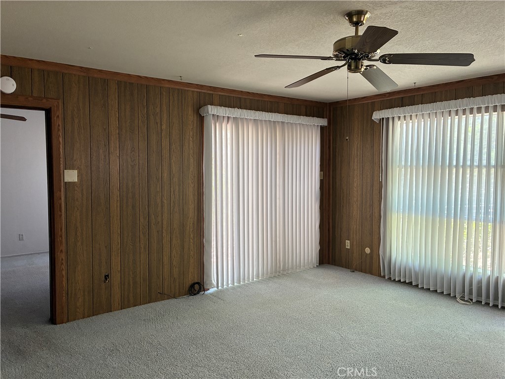 https://media.crmls.org/medias/bcb6fdc3-a029-4e71-96b9-4ab658c2e541.jpg?preset=X-Large