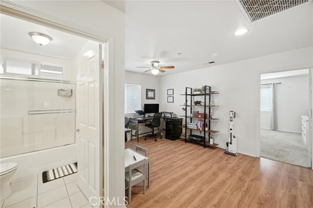 Detail Gallery Image 22 of 57 For 8554 Burnet Ave #144,  North Hills,  CA 91343 - 3 Beds | 3 Baths