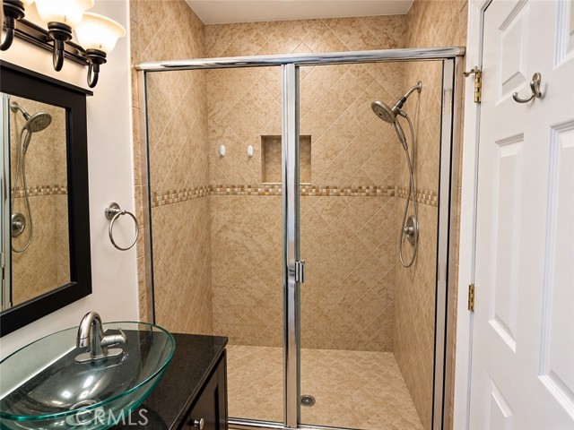 1104 North Screenland Drive photo 22