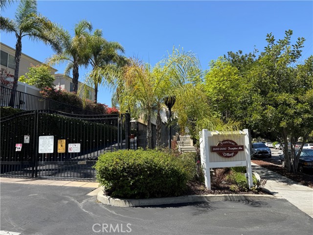 26045 Frampton Avenue, Harbor City CA: https://media.crmls.org/medias/bcb82ee8-c0b9-47b4-9d84-bbc5e85c12fc.jpg