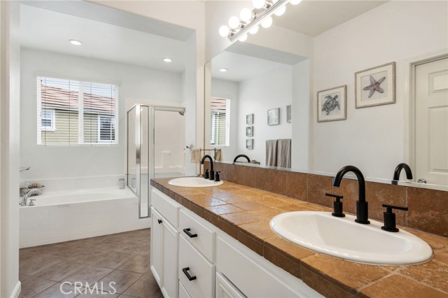 Detail Gallery Image 18 of 38 For 27563 Weeping Willow Dr, Valencia,  CA 91354 - 4 Beds | 2/1 Baths