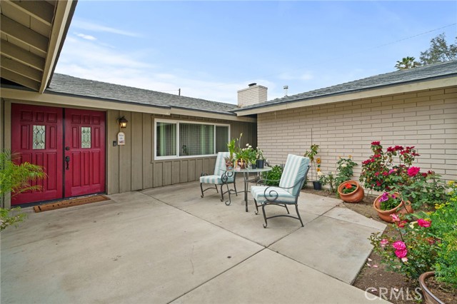Detail Gallery Image 5 of 21 For 17343 El Molino St, Bloomington,  CA 92316 - 3 Beds | 2 Baths