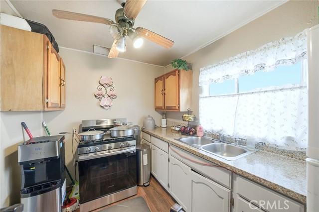 Detail Gallery Image 11 of 21 For 6559 Darwell Ave, Bell Gardens,  CA 90201 - – Beds | – Baths