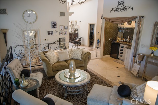 Detail Gallery Image 27 of 67 For 10071 Highcliff Drive, Santa Ana,  CA 92705 - 5 Beds | 3/1 Baths