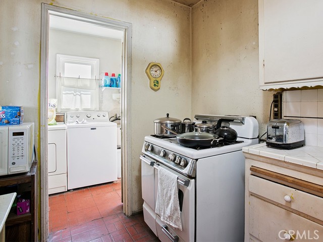 1751 North Maple Street photo 8