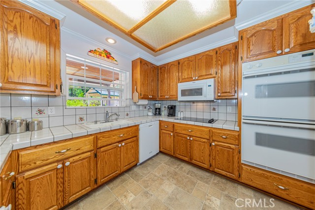 53235 Finegold Creek Court, North Fork CA: https://media.crmls.org/medias/bcba02a9-4465-4bef-8773-e186bf293fca.jpg