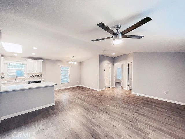 21210 E Arrow Highway, Covina CA: https://media.crmls.org/medias/bcbaf3e1-7289-4b20-bed5-0af777e53c9c.jpg