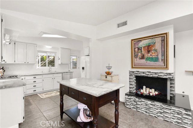 Detail Gallery Image 12 of 37 For 1658 Bimini Pl, Costa Mesa,  CA 92626 - 3 Beds | 2 Baths