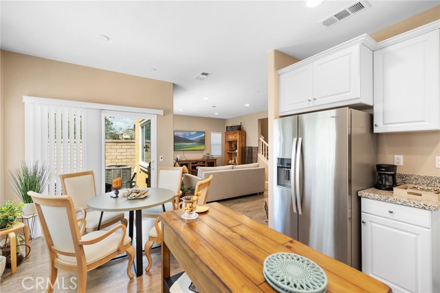 Detail Gallery Image 13 of 29 For 35366 White Camarillo Ln, Fallbrook,  CA 92028 - 3 Beds | 2/1 Baths