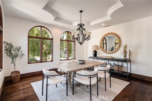 718 N Poinsettia Avenue, Manhattan Beach CA: https://media.crmls.org/medias/bcbc759f-3482-4737-a25a-3d0804c1d381.jpg