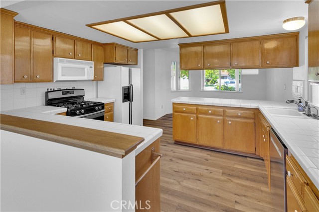 Detail Gallery Image 8 of 38 For 904 Torrey Pines Dr, Paso Robles,  CA 93446 - 3 Beds | 2 Baths