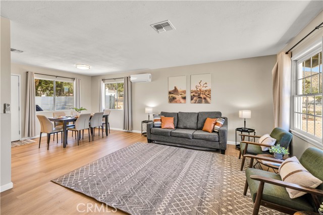 Detail Gallery Image 6 of 37 For 7000 Tamarisk Ave, Yucca Valley,  CA 92284 - 2 Beds | 1 Baths