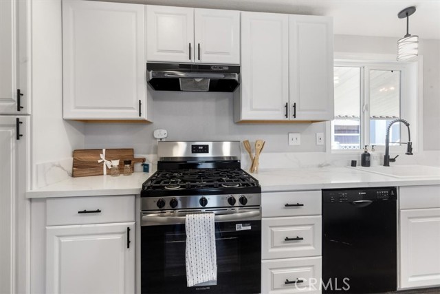 Image 3 of 33 For 9080 Bloomfield Avenue 265