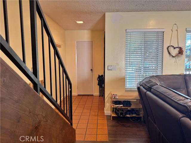 Detail Gallery Image 29 of 54 For 4177 Manhattan Beach Blvd., Lawndale,  CA 90260 - 3 Beds | 3 Baths