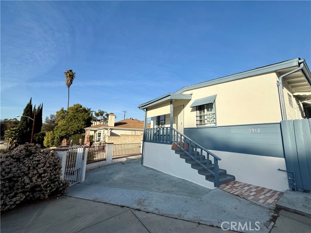 Detail Gallery Image 3 of 31 For 1912 Charnwood Ave, Alhambra,  CA 91803 - 2 Beds | 1 Baths