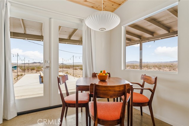 79124 Valle Vista Road, 29 Palms CA: https://media.crmls.org/medias/bcc089bd-f8e0-4f25-b629-8acba08a22d8.jpg