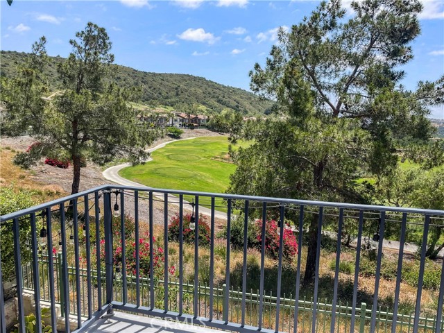 11 Golf Ridge, Rancho Santa Margarita CA: https://media.crmls.org/medias/bcc0b9a1-d88f-404c-a44a-83574bba08c3.jpg