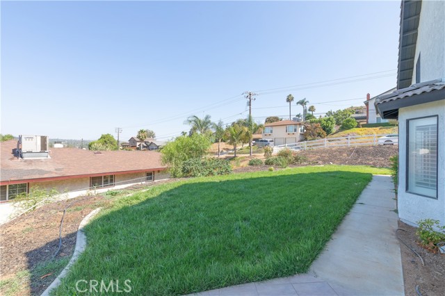 Detail Gallery Image 22 of 24 For 14272 Laurel Dr, Riverside,  CA 92503 - 3 Beds | 2/1 Baths