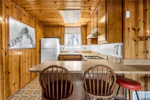 Detail Gallery Image 8 of 19 For 33355 Carlock Dr, Running Springs,  CA 92382 - 2 Beds | 1/1 Baths