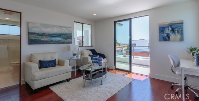 521 Gertruda, Redondo Beach, California 90277, 3 Bedrooms Bedrooms, ,3 BathroomsBathrooms,Residential,Sold,Gertruda,PV17159971