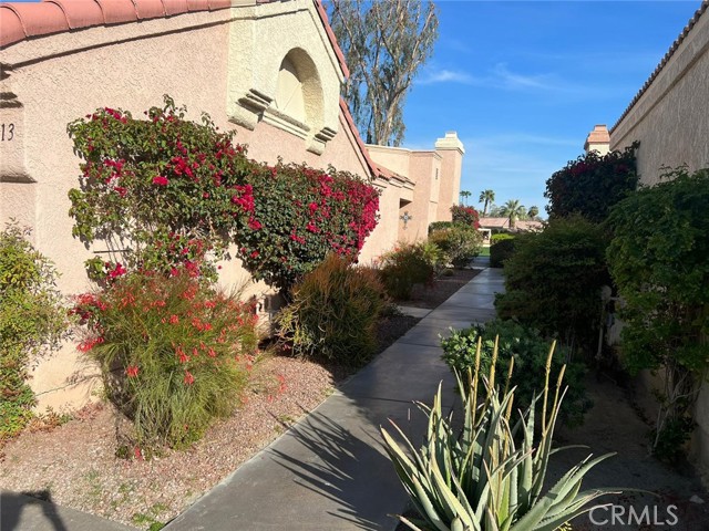 Detail Gallery Image 4 of 66 For 76913 Morocco Rd, Palm Desert,  CA 92211 - 3 Beds | 2/1 Baths