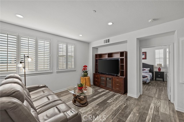 Detail Gallery Image 8 of 39 For 430 Maravilla Ln, Brea,  CA 92823 - 2 Beds | 2 Baths