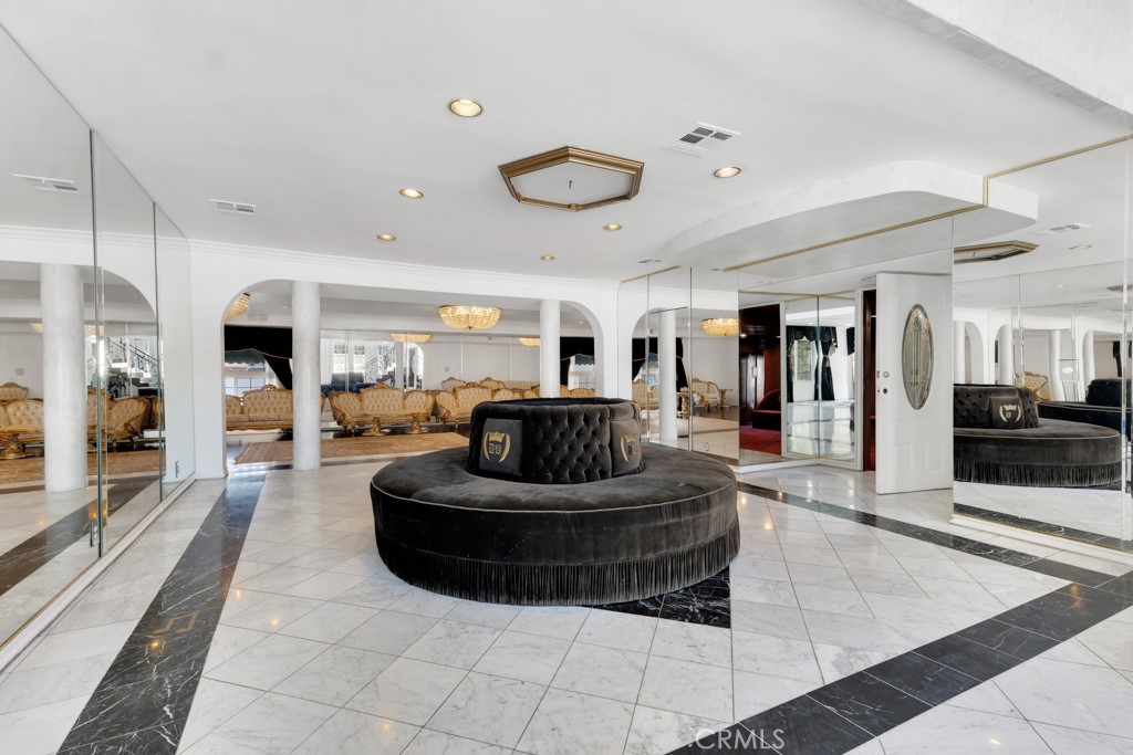 MLS #SR25236623 image #8