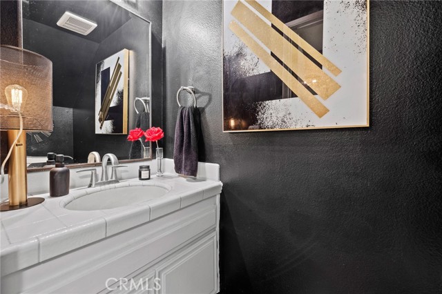 Detail Gallery Image 33 of 46 For 5100 Riverton Ave #14,  North Hollywood,  CA 91601 - 3 Beds | 2/1 Baths