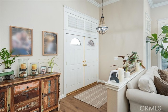 28433 Pinewood Court, Saugus CA: https://media.crmls.org/medias/bcc478b1-47cd-45aa-8314-bd4e68b92a48.jpg