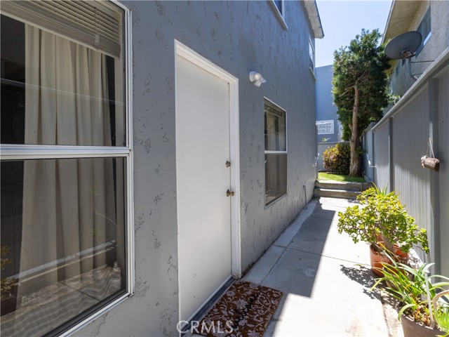 Detail Gallery Image 45 of 57 For 526 Avenue a, Redondo Beach,  CA 90277 - 7 Beds | 5 Baths