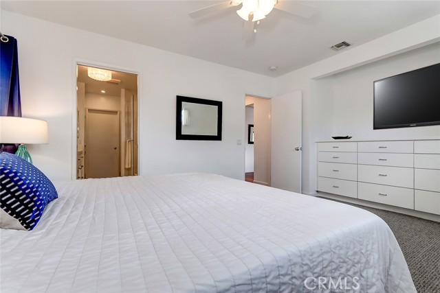 527 24th Street, Manhattan Beach, California 90266, 4 Bedrooms Bedrooms, ,2 BathroomsBathrooms,Residential,Sold,24th,SB23090916