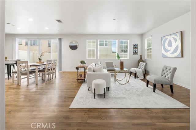 7733 Lupin Street, Chino CA: https://media.crmls.org/medias/bcc4cd36-699d-4905-8961-f7954b8d54ed.jpg