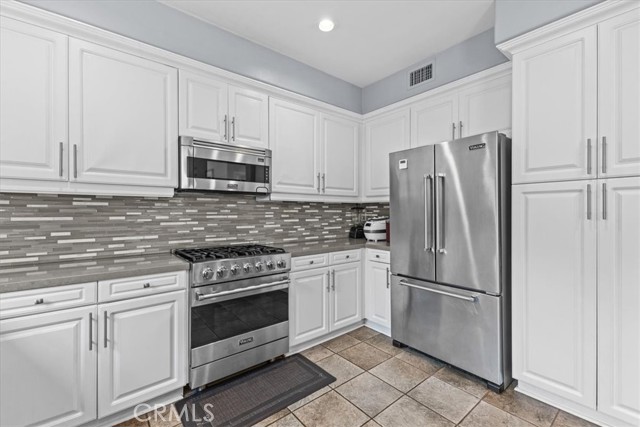 Detail Gallery Image 21 of 48 For 13043 Maxwell Dr, Tustin,  CA 92782 - 3 Beds | 2/1 Baths