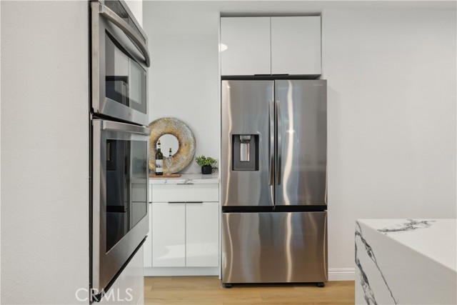 1290 E Woodbury Road, Pasadena CA: https://media.crmls.org/medias/bcc513ef-077e-4ad3-a751-a9ab6cc1f577.jpg