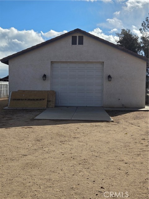 Detail Gallery Image 4 of 21 For 15319 Wells Fargo St, Hesperia,  CA 92345 - 4 Beds | 2 Baths