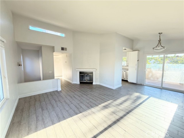 Detail Gallery Image 6 of 20 For 8425 Sunset Trail Place #E,  Rancho Cucamonga,  CA 91730 - 2 Beds | 2 Baths