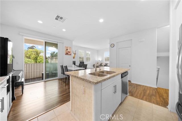 Detail Gallery Image 15 of 41 For 816 S Gladys Ave a,  San Gabriel,  CA 91776 - 2 Beds | 2/1 Baths