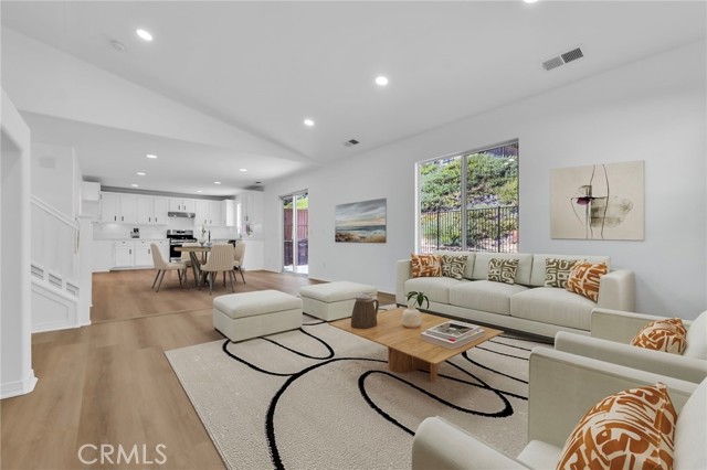 Detail Gallery Image 9 of 40 For 31955 Botany Ct, Lake Elsinore,  CA 92532 - 3 Beds | 2/1 Baths