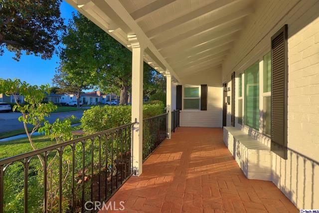 Detail Gallery Image 6 of 45 For 1210 Graynold Ave, Glendale,  CA 91202 - 3 Beds | 2 Baths