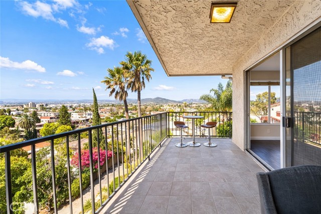 Front Image Thumbnail for CRSR26052963