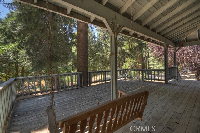 386 Garden Drive, Cedarpines Park CA: https://media.crmls.org/medias/bcc84092-083e-496a-85de-4dda32b5f188.jpg